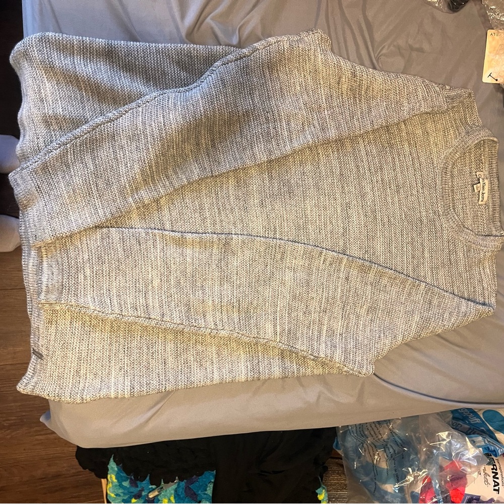 Calvin Klein Men's Light Gray Crewneck Sweater